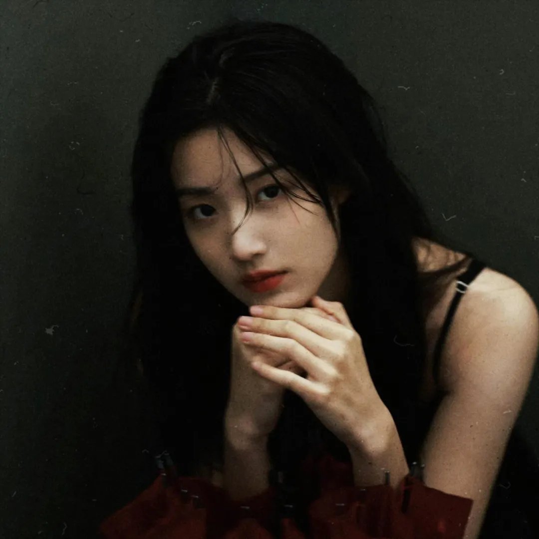 红雾末日,我随身携带无限空间